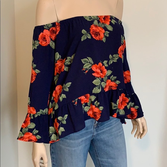 Off the shoulder floral print top - Picture 2 of 3